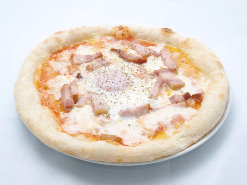 イタリア料理「ボザール」のピザ