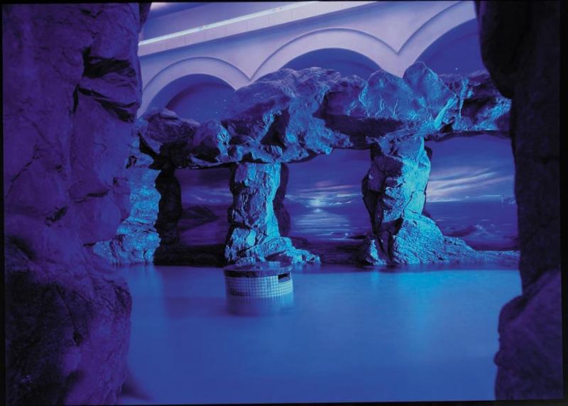ヨーロッパゾーンの「青の洞窟」のお風呂です。